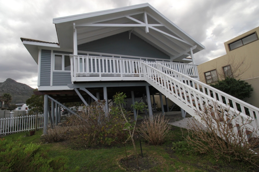 To Let 3 Bedroom Property for Rent in Kleinmond Western Cape